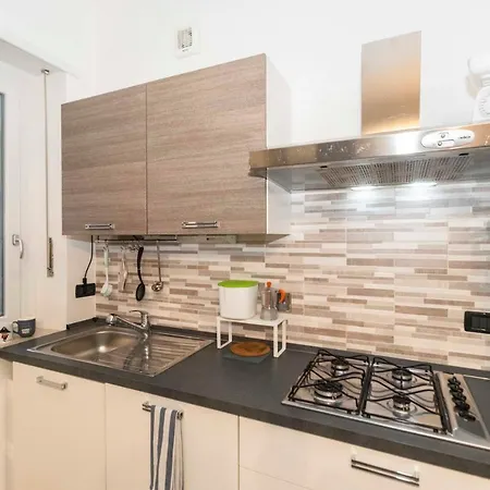 Guesthost - Parco Paradiso & Mm Marche Family