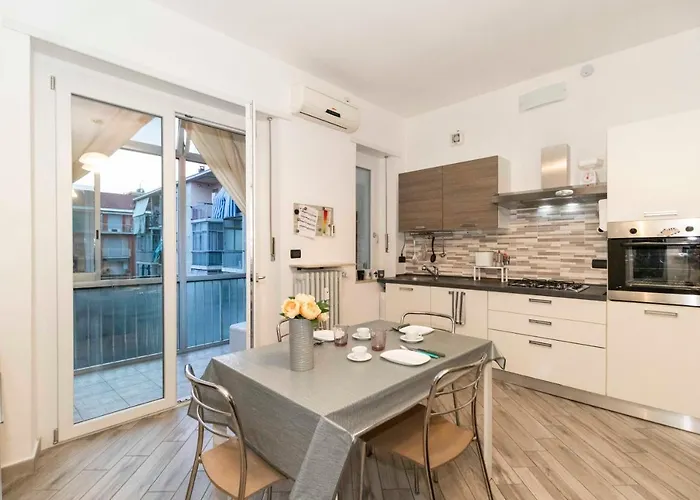 Guesthost - Parco Paradiso & Mm Marche Family Apartman Torino