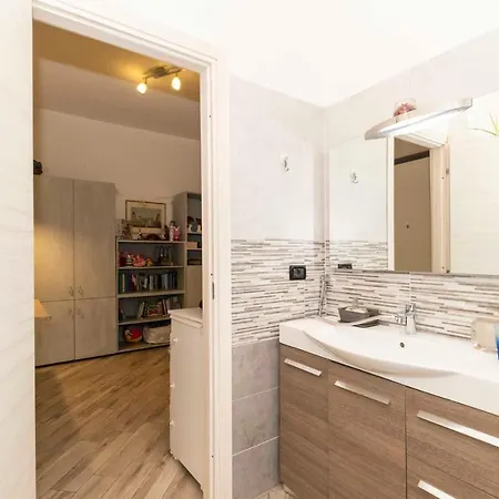 Guesthost - Parco Paradiso & Mm Marche Family