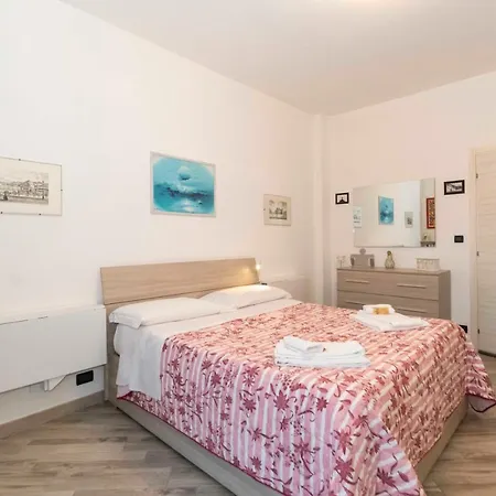 Guesthost - Parco Paradiso & Mm Marche Family