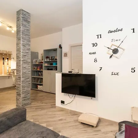 Apartment Guesthost - Parco Paradiso & Mm Marche Family *