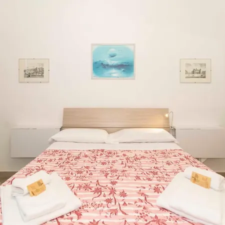 Guesthost - Parco Paradiso & Mm Marche Family * Torino